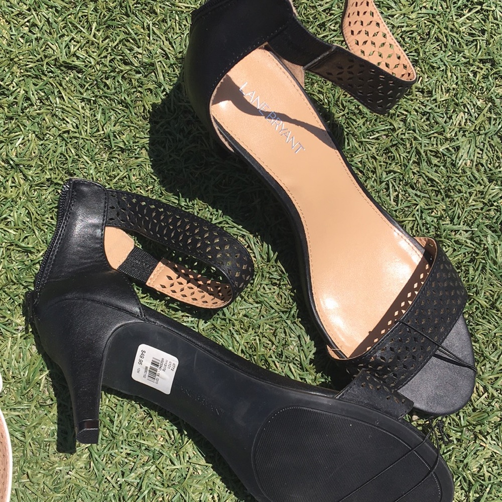 Heels - Picture 5 of 5